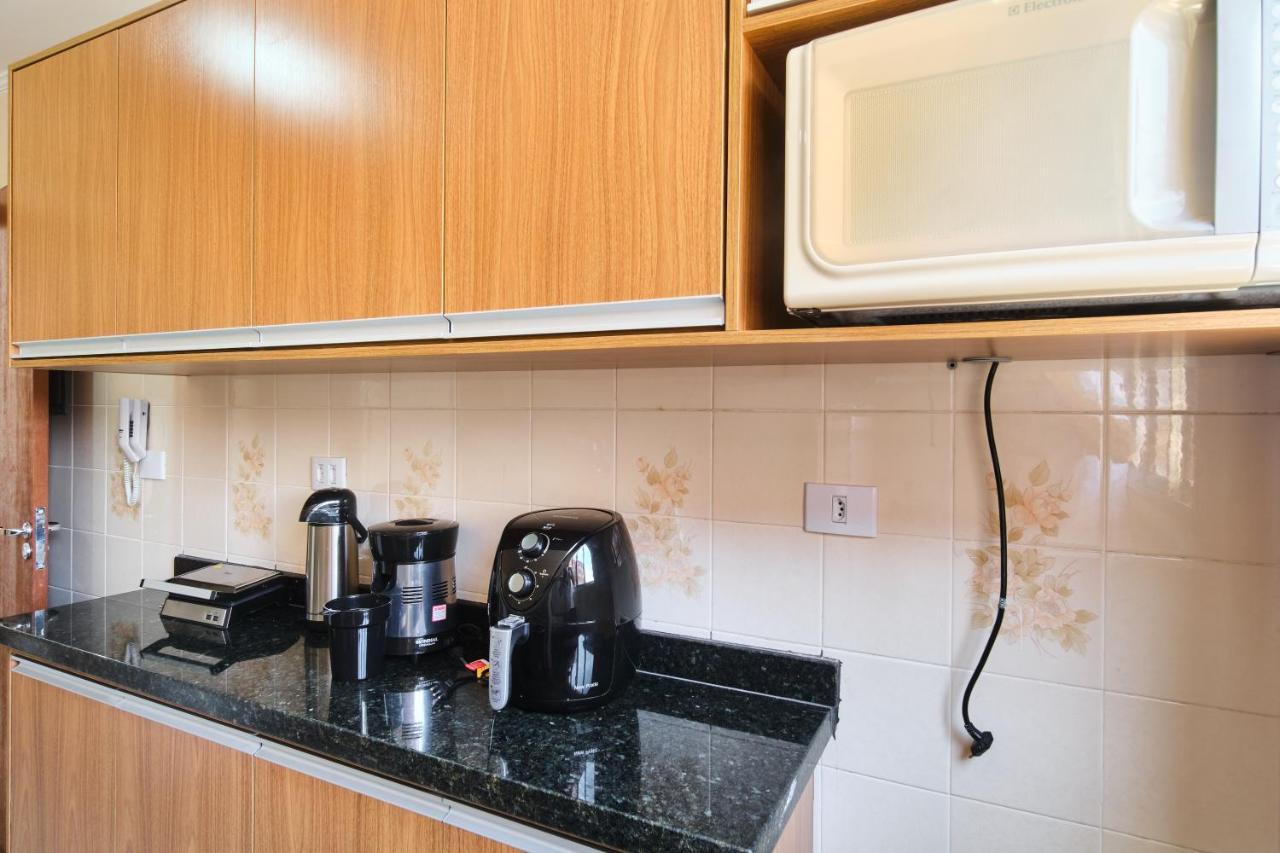 Apartamento A 100 Metros Da Praia, Bem Localizado, Com Ar Condicionado E Wi-Fi - 14 - Edificio Lenamar II Ubatuba Buitenkant foto